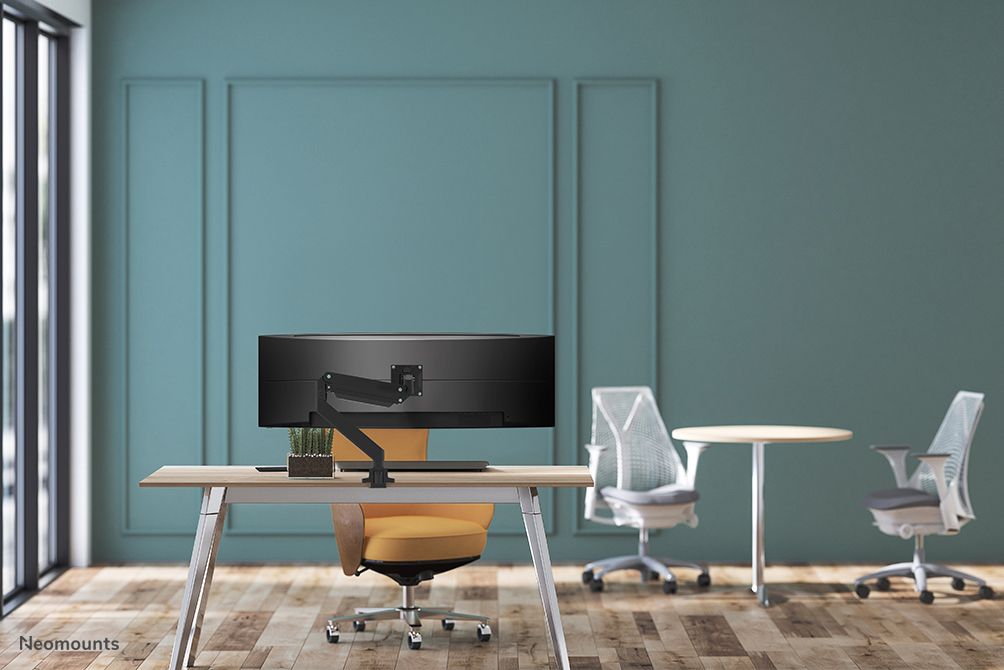 Neomounts monitorarm voor curved schermen